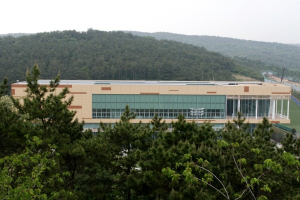 울산 과학대학 아산체육관 테니스장 시공사진 1